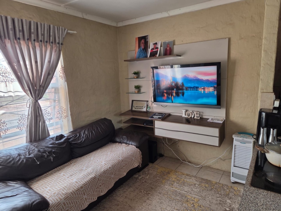 3 Bedroom Property for Sale in Lourierpark Free State